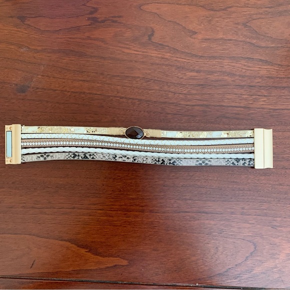 NWOT Boho Leather Cuff Bracelet - Picture 4 of 8